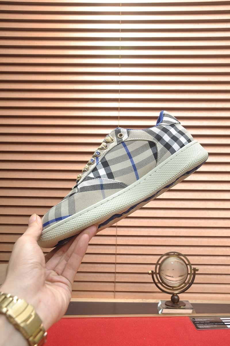 Burberry Low Shoes